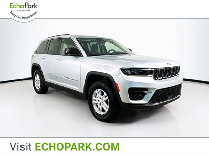 Used 2023 Jeep Grand Cherokee Laredo w/ Luxury Tech Group I