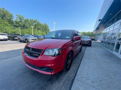 Used 2014 Dodge Grand Caravan SE