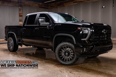 Used 2024 Chevrolet Silverado 2500 LT w/ Midnight Edition