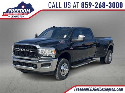 New 2024 RAM 3500 Tradesman w/ Chrome Appearance Group