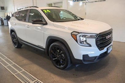 Used 2024 GMC Terrain SLE