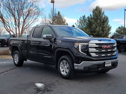 New 2025 GMC Sierra 1500 SLE