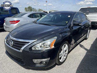 Used 2013 Nissan Altima 3.5 SL w/ Technology Pkg