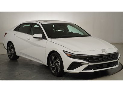 New 2025 Hyundai Elantra SEL