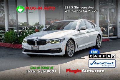 Used 2018 BMW 530e w/ Premium Package 2