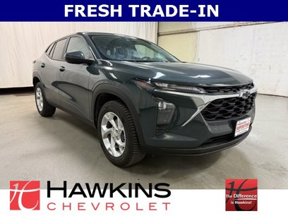 Used 2025 Chevrolet Trax LS w/ LS Convenience Package