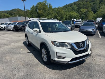 Used 2017 Nissan Rogue SV