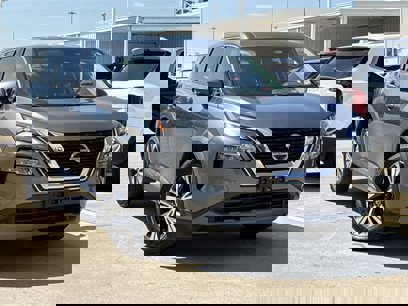 Used 2021 Nissan Rogue SV