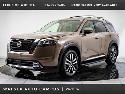 Used 2024 Nissan Pathfinder Platinum w/ Cargo Package