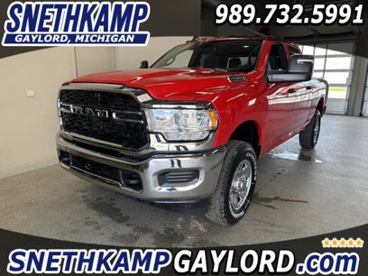 New 2024 RAM 2500 Tradesman w/ Chrome Appearance Group