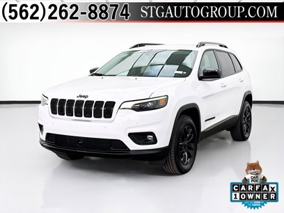 Used 2023 Jeep Cherokee Altitude Lux