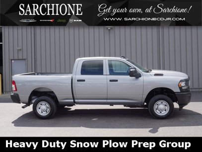 New 2024 RAM 2500 Tradesman w/ Convenience Group