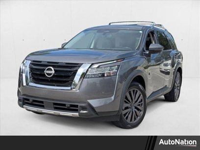 Used 2023 Nissan Pathfinder SL