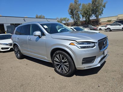 Used 2022 Volvo XC90 T6 Momentum w/ Advanced Package