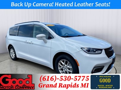 Used 2022 Chrysler Pacifica Touring-L