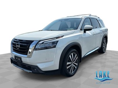 Used 2022 Nissan Pathfinder Platinum