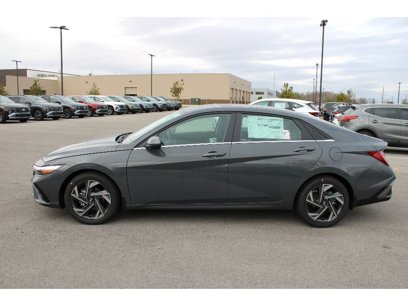 New 2025 Hyundai Elantra SEL
