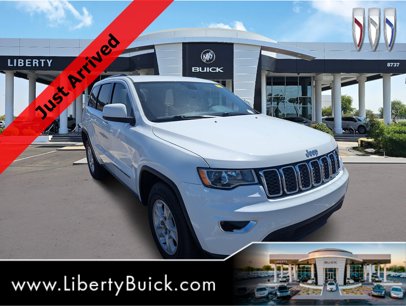 Used 2017 Jeep Grand Cherokee Laredo w/ Quick Order Package 2BE
