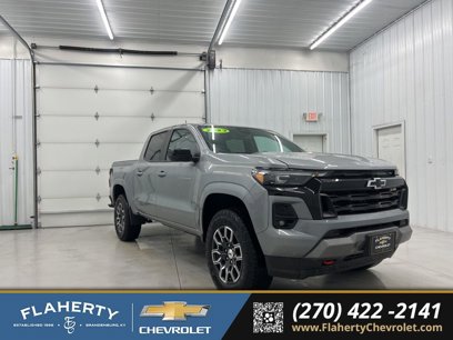 Used 2023 Chevrolet Colorado Z71 w/ Z71 Convenience Package 2