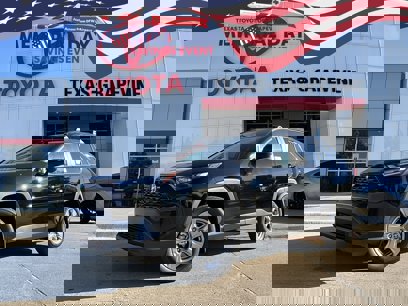 New 2025 Toyota RAV4 XLE