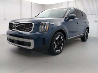 Used 2023 Kia Telluride S w/ S Sunroof Package