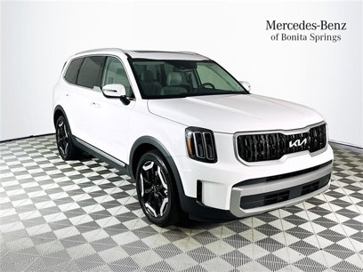 Used 2023 Kia Telluride EX w/ EX Captain's Chair Package