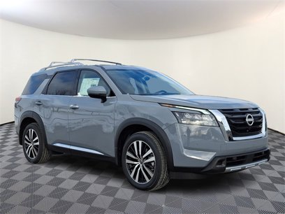 New 2025 Nissan Pathfinder Platinum w/ Cargo Package