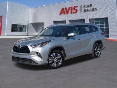 Used 2021 Toyota Highlander XLE