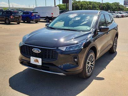 New 2025 Ford Escape SE