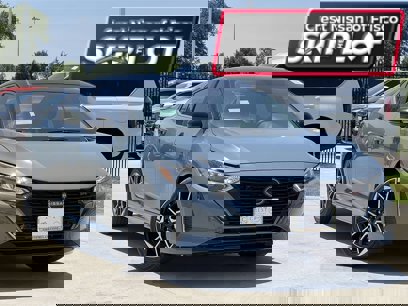 New 2025 Nissan Sentra SR w/ Trunk Package