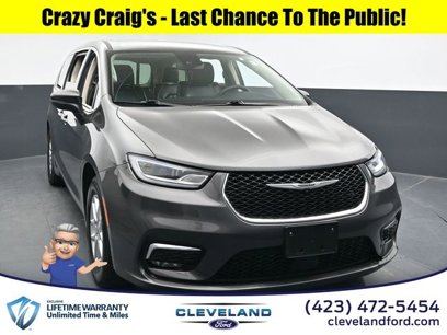 Used 2023 Chrysler Pacifica Touring-L