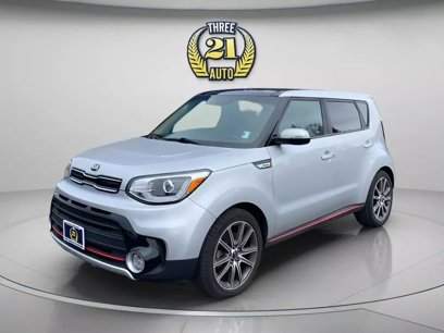 Used 2018 Kia Soul ! w/ Tech Package
