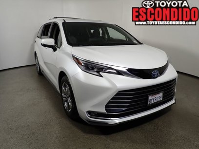 Certified 2022 Toyota Sienna Platinum