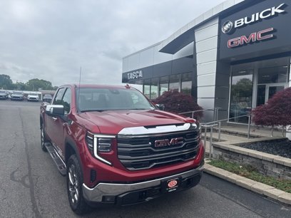 New 2025 GMC Sierra 1500 SLT