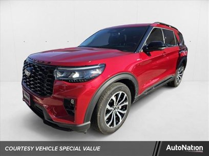 New 2025 Ford Explorer ST-Line w/ Premium Package