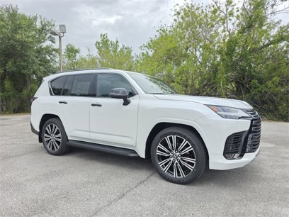 New 2025 Lexus LX 600 4WD w/ Luxury Package