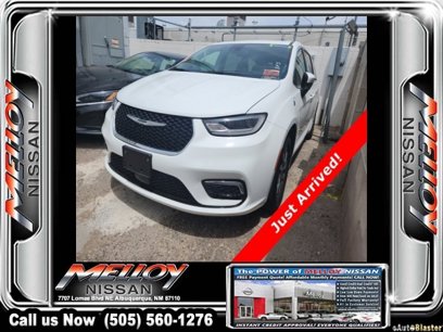 Used 2023 Chrysler Pacifica Touring-L
