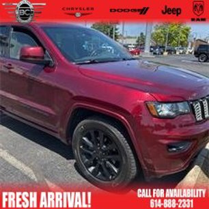 Used 2017 Jeep Grand Cherokee Altitude