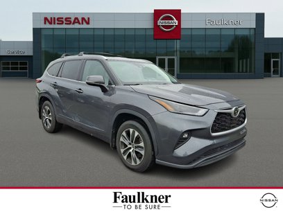 Used 2022 Toyota Highlander XLE