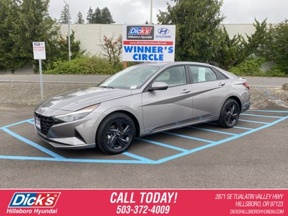 Used 2022 Hyundai Elantra SEL w/ Convenience Package