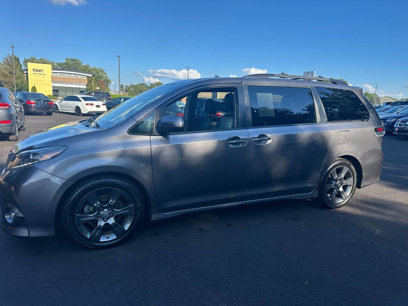 Used 2015 Toyota Sienna SE