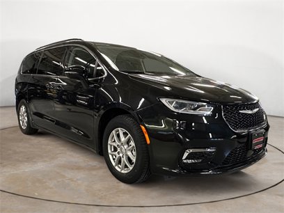 Used 2022 Chrysler Pacifica Touring-L