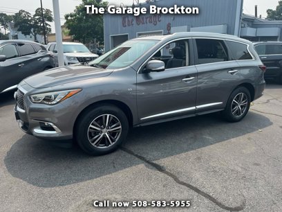 Used 2019 INFINITI QX60 Luxe w/ Essential Package