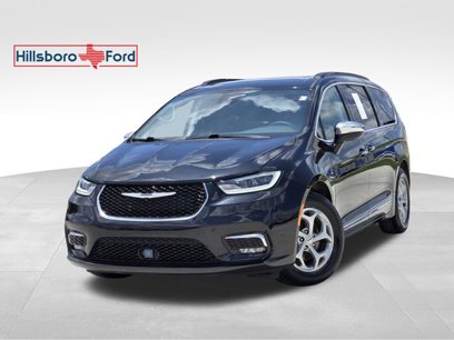 Used 2023 Chrysler Pacifica Limited