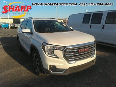 Used 2022 GMC Terrain SLT w/ Infotainment Package II