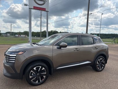 New 2025 Nissan Kicks SV