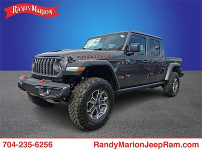 New 2025 Jeep Gladiator Mojave w/ Convenience Group