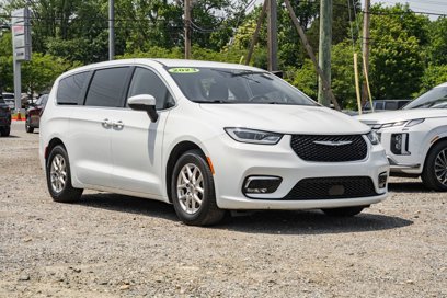 Used 2023 Chrysler Pacifica Touring-L