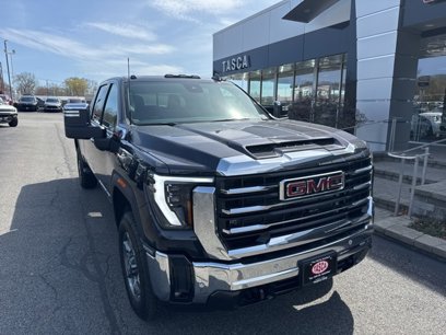 New 2025 GMC Sierra 3500 SLT w/ SLT Convenience Package
