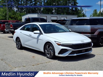 Used 2024 Hyundai Elantra SEL w/ Convenience Package